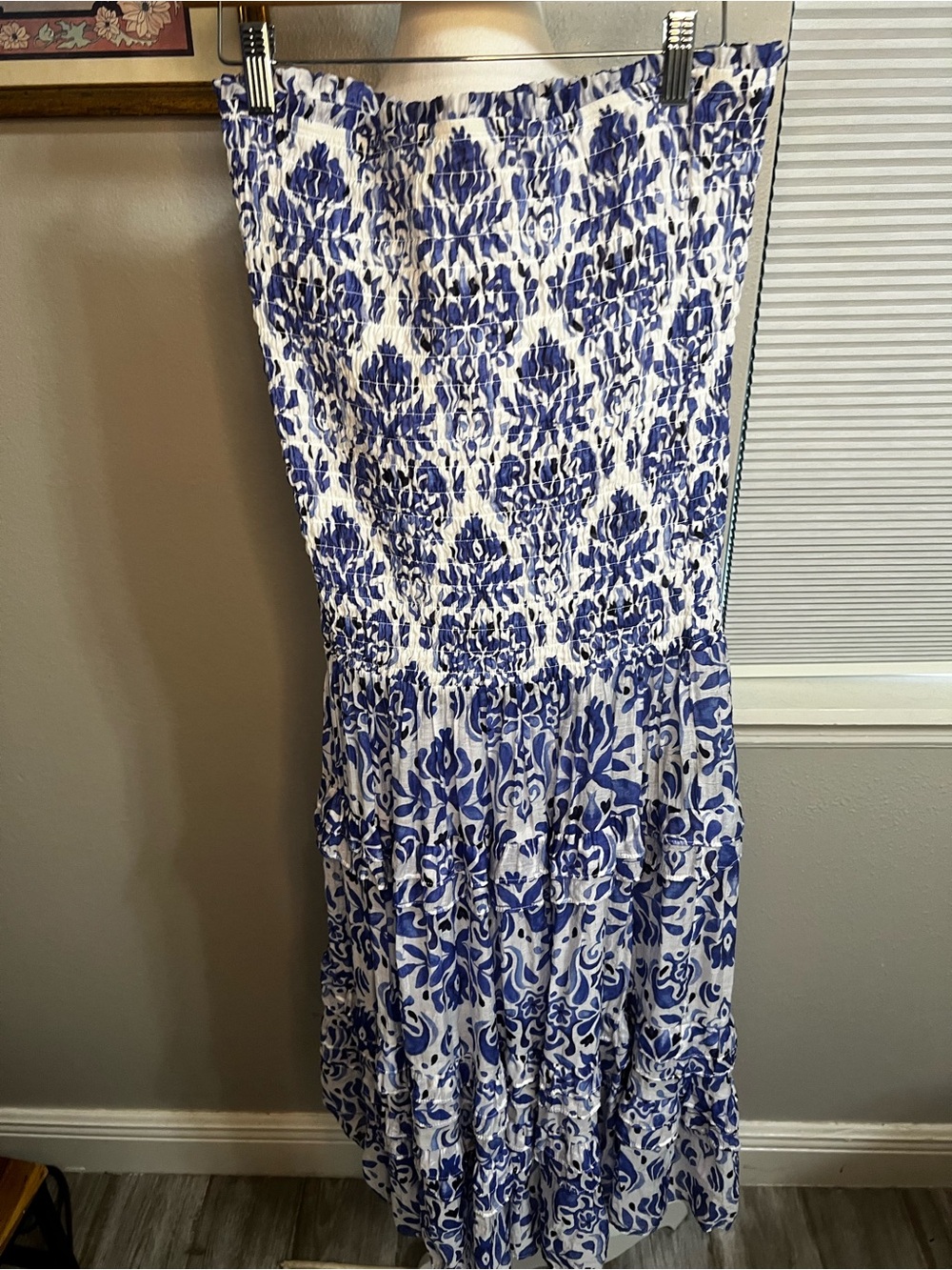 Bebe RUCHED BUBBLE TOP AND SMOCKED MAXI SKIRT WOVEN SET Blue And White 10 Medium - Picture 15 of 16